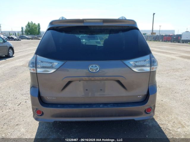 5TDXK3DC1FS638780 Toyota Sienna Se 8 Passenger