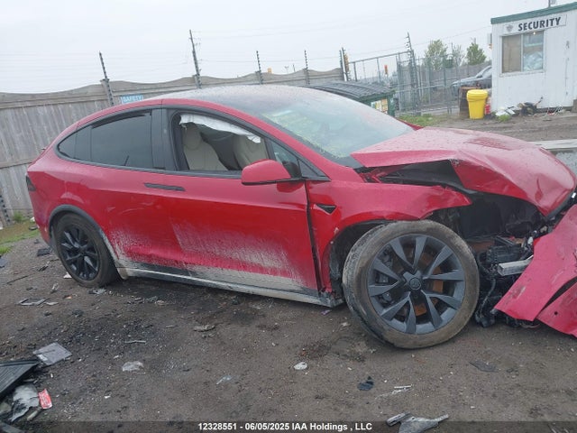 7SAXCDE5XNF354072 Tesla MODEL X