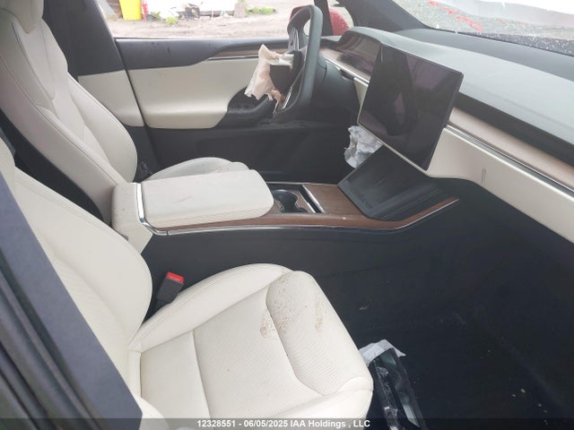 7SAXCDE5XNF354072 Tesla MODEL X
