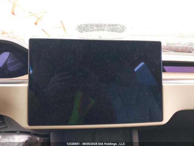 7SAXCDE5XNF354072 Tesla MODEL X