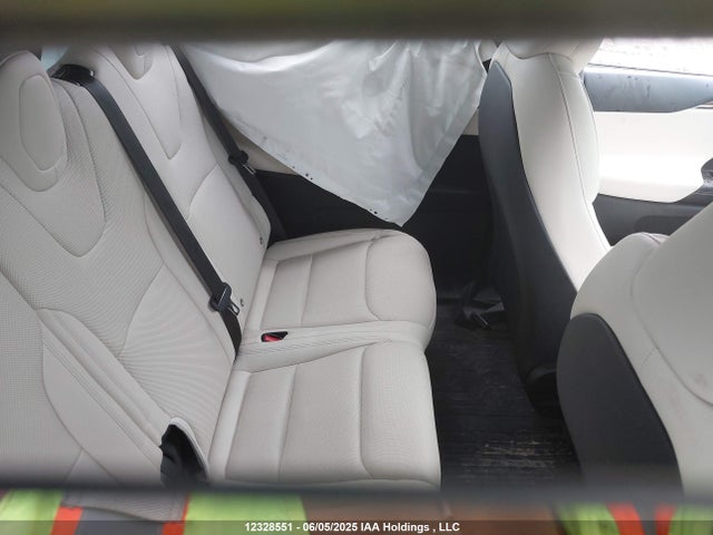 7SAXCDE5XNF354072 Tesla MODEL X