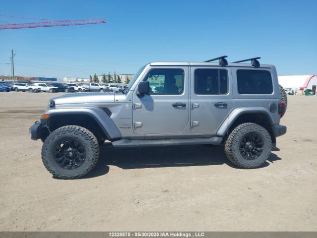 1C4HJXEG8JW124840 Jeep Wrangler Unlimited Sahara