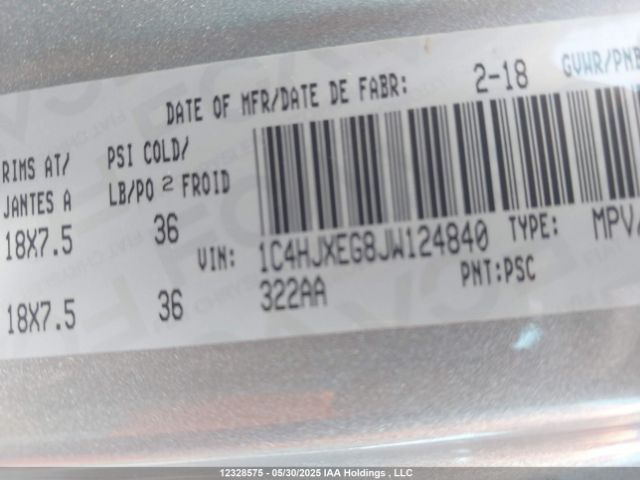 1C4HJXEG8JW124840 Jeep Wrangler Unlimited Sahara