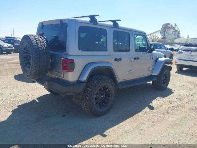 1C4HJXEG8JW124840 Jeep Wrangler Unlimited Sahara