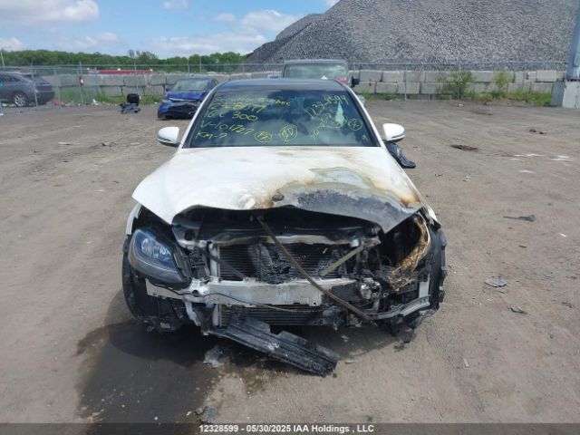 55SWF4KB2GU101727 Mercedes-Benz C-Class