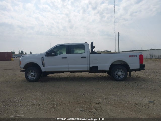 Ford 2023 2023 1FT8W3BA5PED85982 Image 13