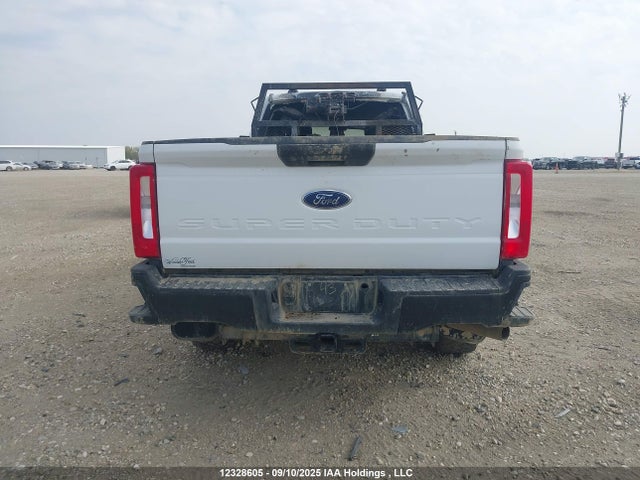 Ford 2023 2023 1FT8W3BA5PED85982 Image 15