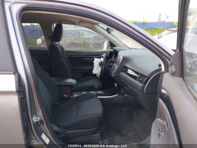 JA4AZ2A31KZ609301 Mitsubishi Outlander Es