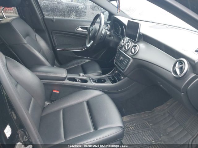 WDCTG4GB9GJ221988 Mercedes-Benz 270