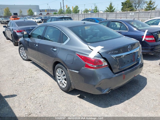 1N4AL3AP6FN305688 Nissan 2015