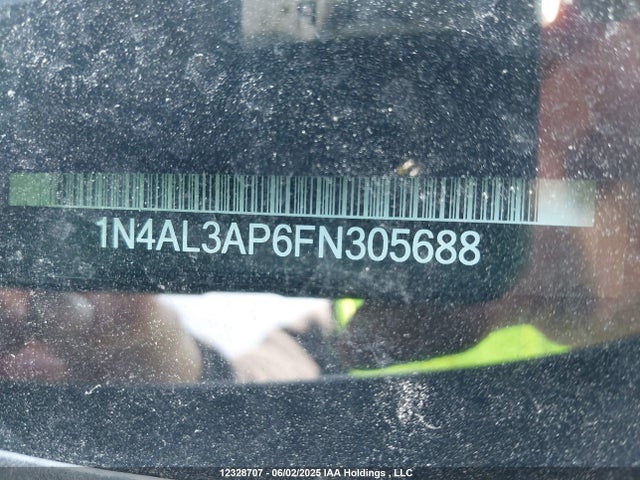 1N4AL3AP6FN305688 Nissan 2015