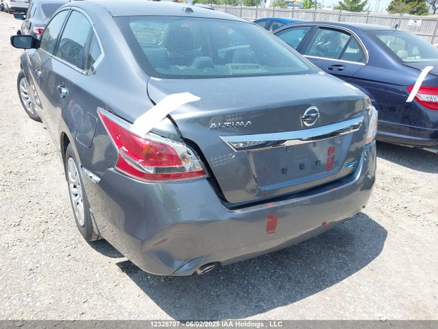 1N4AL3AP6FN305688 Nissan 2015