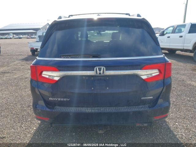 5FNRL6H81JB507780 Honda Odyssey Touring