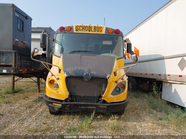 Spartan Motors Isb 2015 4VZJP2A91FC078298 Image 12