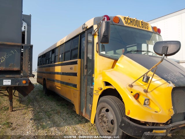 Spartan Motors Isb 2015 4VZJP2A91FC078298 Image 13