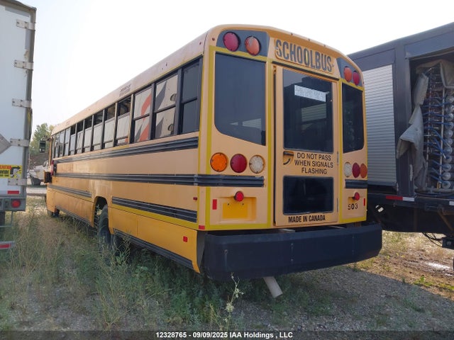 Spartan Motors Isb 2015 4VZJP2A91FC078298 Image 3