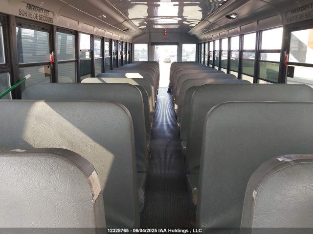 Spartan Motors Isb 2015 4VZJP2A91FC078298 Image 8