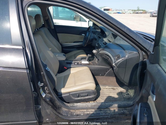 5J6TF2H57EL800544 Honda j35y1