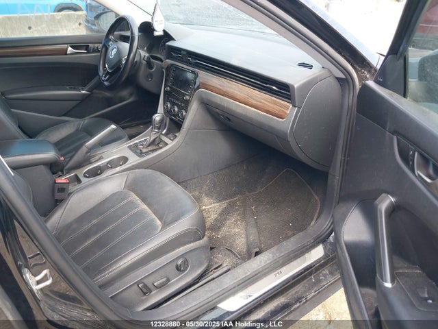1VWEA7A38LC006276 Volkswagen Passat