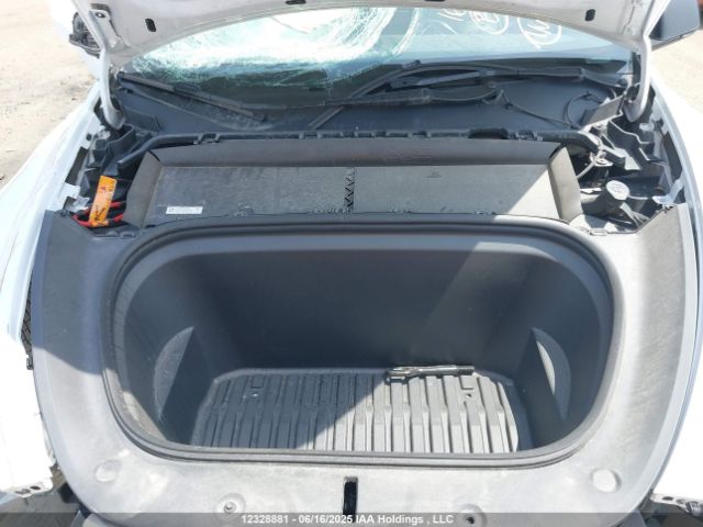7SAYGDEE9NF571234 Tesla Model Y Long Range
