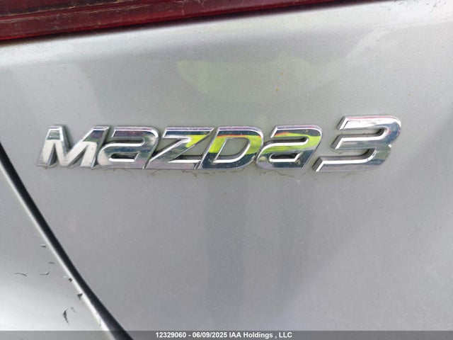 JM1BN1U78H1119394 Mazda pe