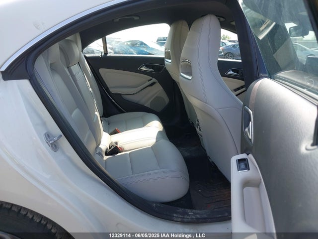 WDDSJ4GB6GN290641 Mercedes-Benz 2016