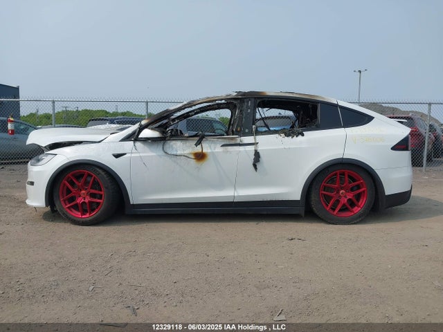 7SAXCAE56PF376006 Tesla MODEL X