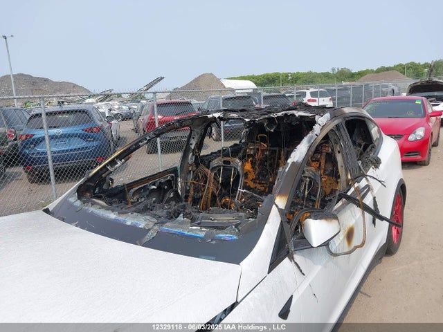 7SAXCAE56PF376006 Tesla MODEL X