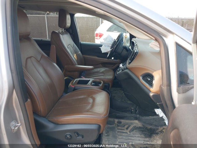 2C4RC1GG0JR102977 Chrysler Pacifica