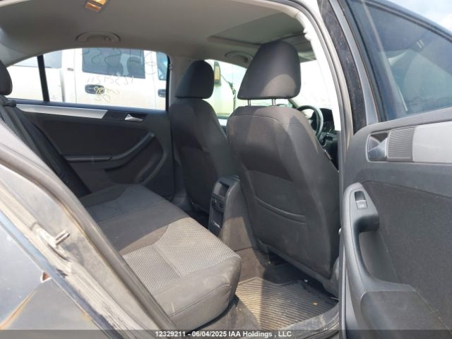 3VWD07AJ5EM391259 Volkswagen Jetta