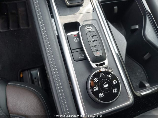 5N1DR3DFXPC242581 Nissan Pathfinder Platinum