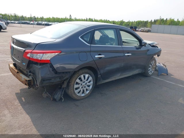3N1AB7AP4EL660672 Nissan 2014