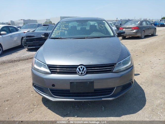 3VWD07AJ9EM399963 Volkswagen Jetta
