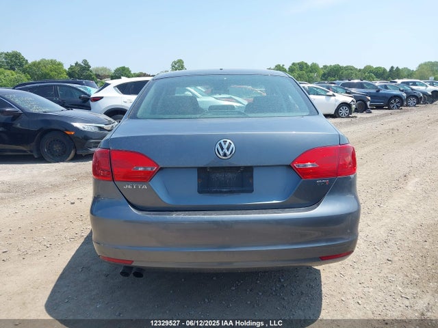 3VWD07AJ9EM399963 Volkswagen Jetta