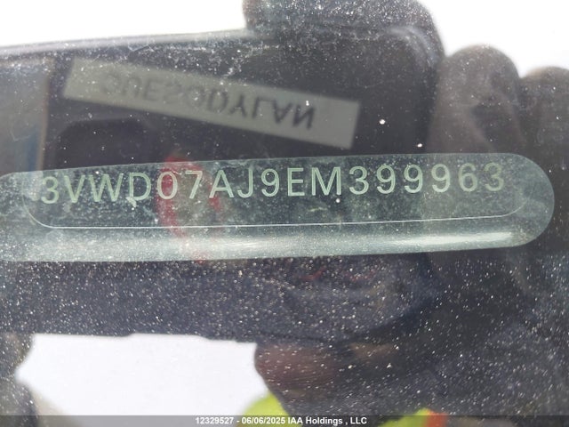 3VWD07AJ9EM399963 Volkswagen Jetta