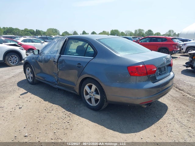 3VWD07AJ9EM399963 Volkswagen Jetta