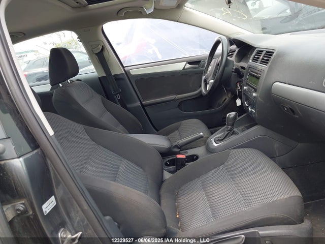 3VWD07AJ9EM399963 Volkswagen Jetta