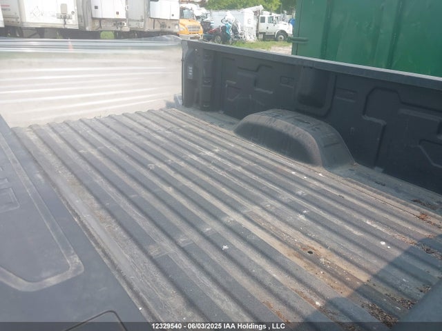 1GT39TE79RF445678 GMC Sierra K3500 Sle