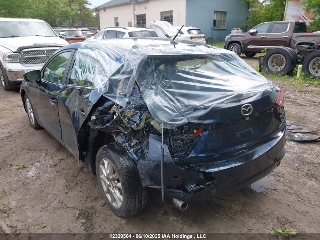 3MZBN1L70JM243781 Mazda pe