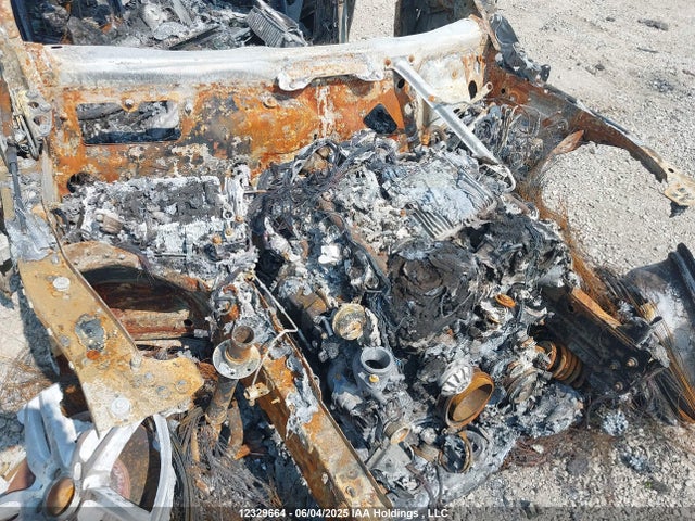 WDDZF6JB0KA499944 Mercedes-Benz m276