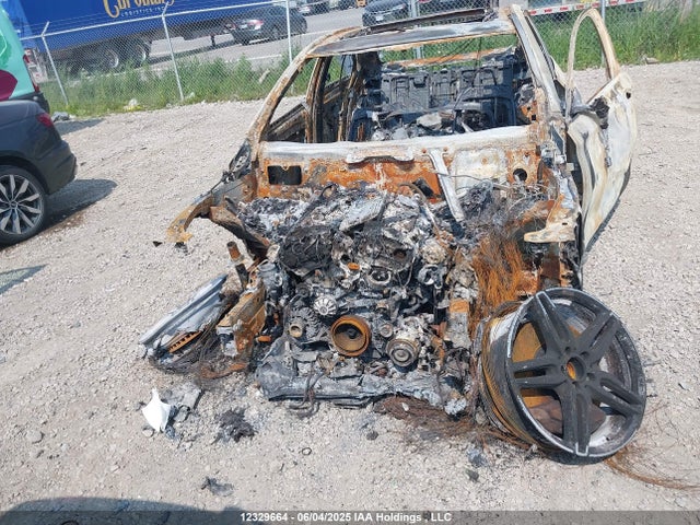 WDDZF6JB0KA499944 Mercedes-Benz m276