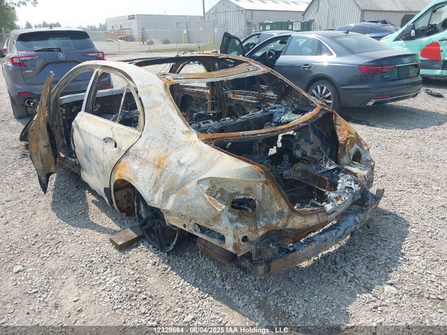 WDDZF6JB0KA499944 Mercedes-Benz m276