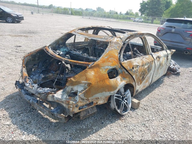 WDDZF6JB0KA499944 Mercedes-Benz m276