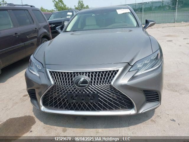 JTHC5LFFXJ5000585 Lexus v35a-fts
