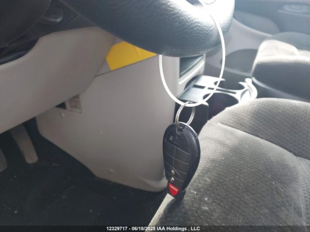 2C4RDGBG6FR744330 Dodge Grand Caravan Se/sxt