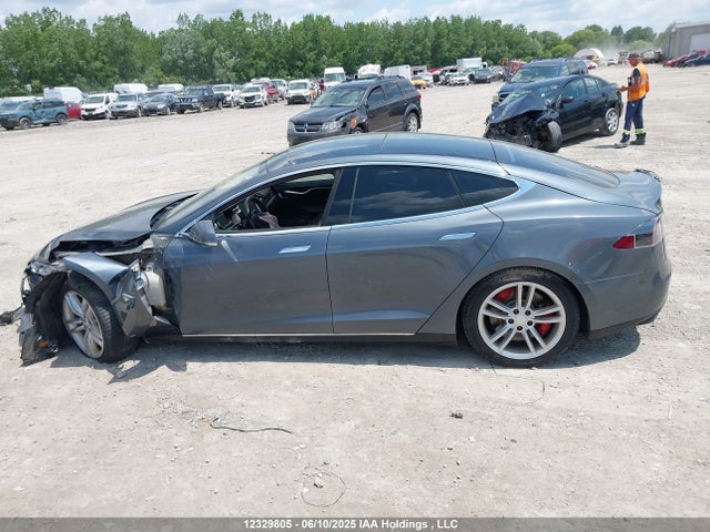 5YJSA1H17EFP45684 Tesla 2014