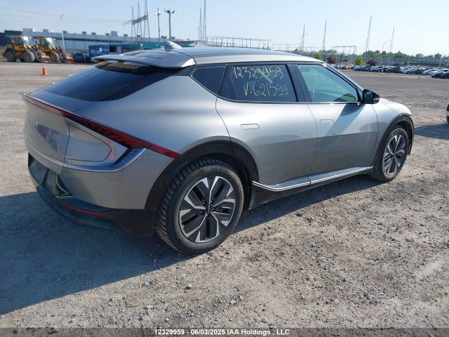 KNDC3DLCXR5621599 KIA Ev6 Land/wind