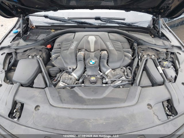 BMW 750i 2016 WBA7F2C57GG417520 Image 10