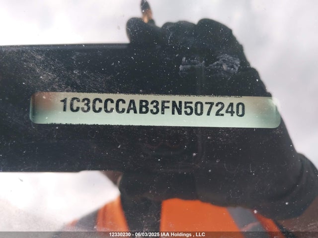 1C3CCCAB3FN507240 Chrysler 2015