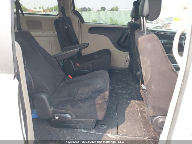 Chrysler 2014 2014 2C4RC1BG3ER114859 Image 8